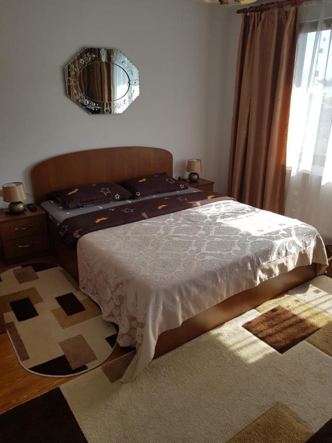 La Bunicu Villa Polovragi Eksteriør billede